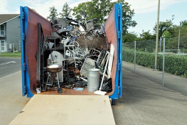 Best Yard Waste Removal  in Lake Linden, MI
